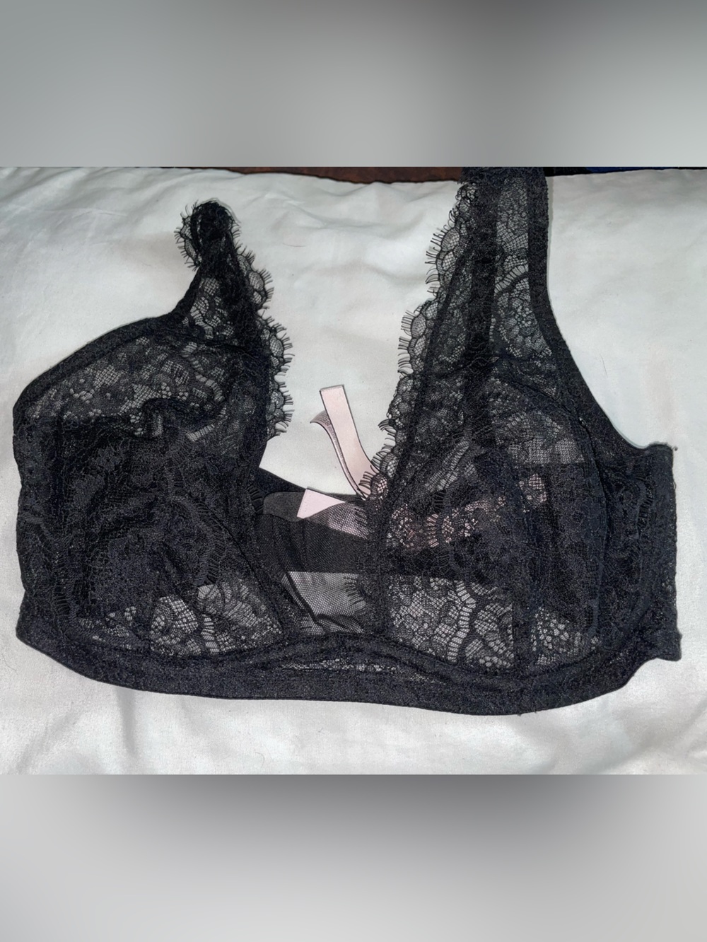 Unlined Dream Angels plunge Crochet Lace Victoria's Secret 34DD Bra